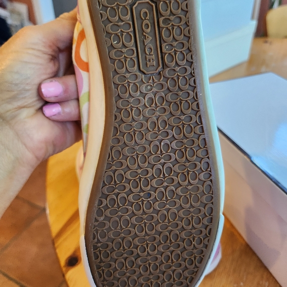 Coach Barrett lace canvas sneaker. Multi pink, size 7.5 - Picture 12 of 13